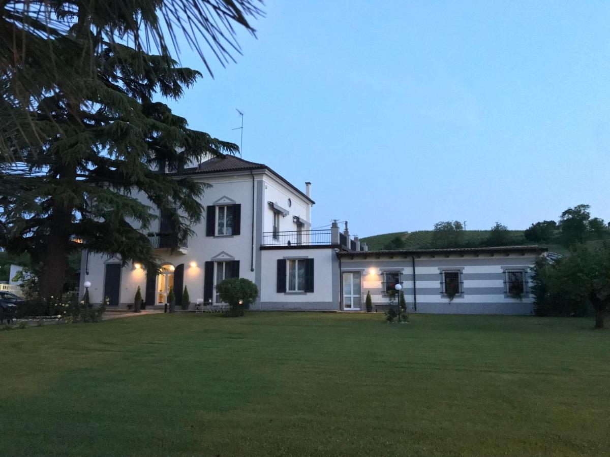 B&B Villa Prestigio Нови-Лигуре Экстерьер фото